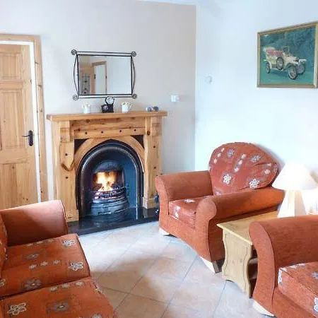 בית נופש Doogara Cottage, Ballaghadereen
